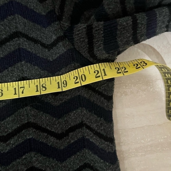 Amina Rubinacci Chevron Longline Button Fromt Cardigan Sweater - Picture 6 of 10